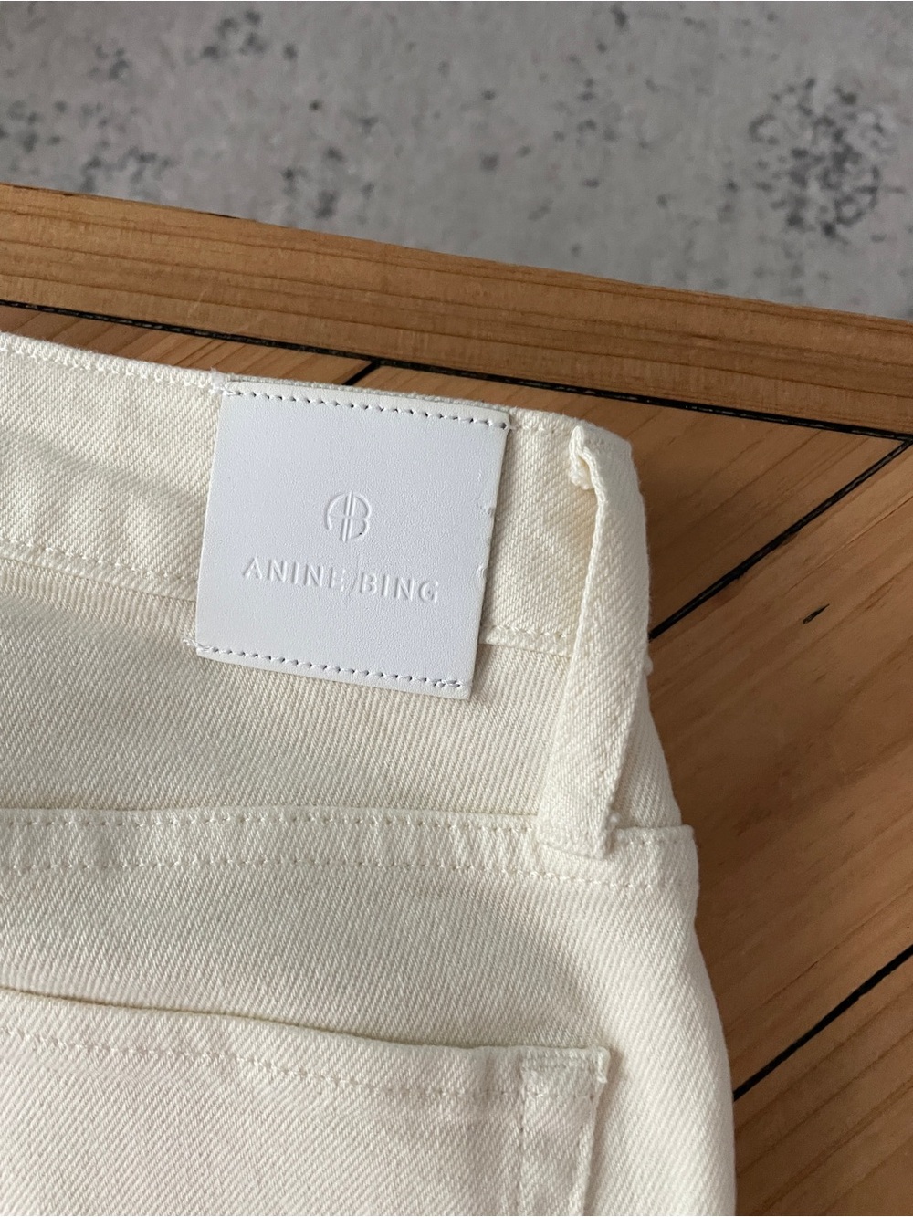 Anine Bing  Roy ivory  Split and raw Hem Jeans size 28 . Perfect summer jeans. - Picture 13 of 14